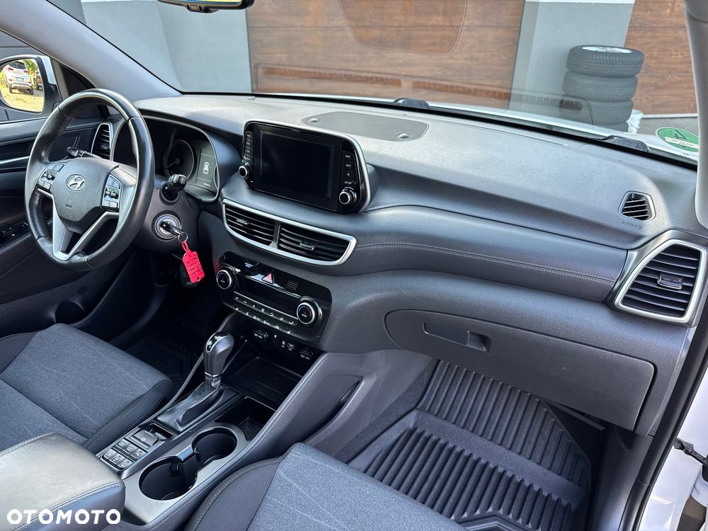 Hyundai Tucson blue 1.6 CRDi 2WD DCT Premium - 24