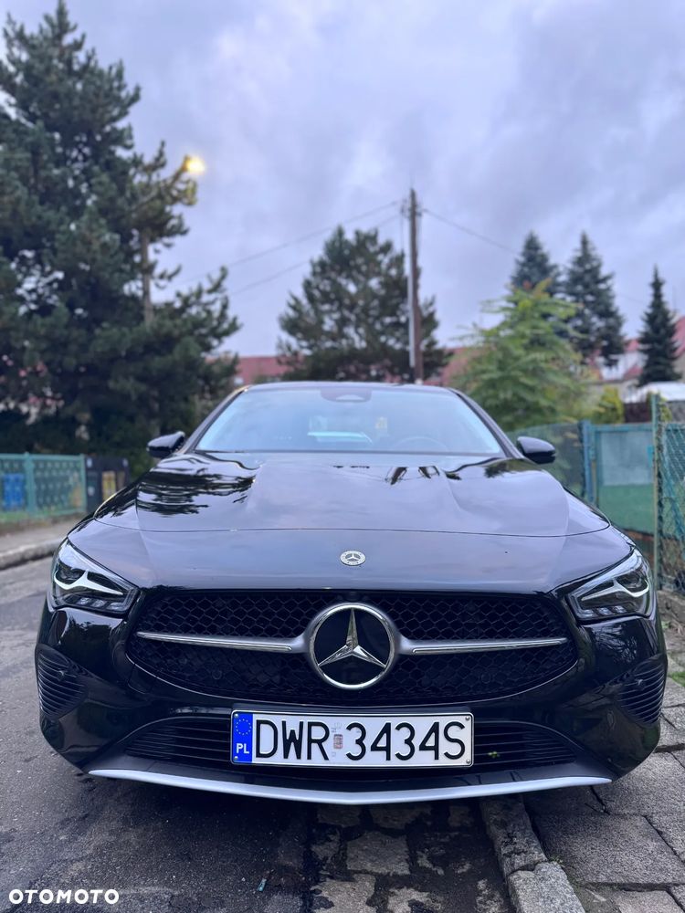 Mercedes-Benz CLA 200 7G-DCT - 1