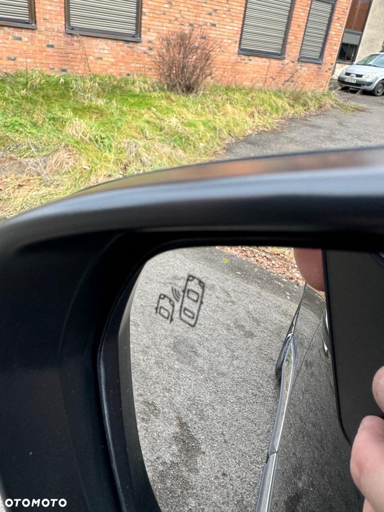 Peugeot 5008 BlueHDi 130 EAT8 Allure - 25