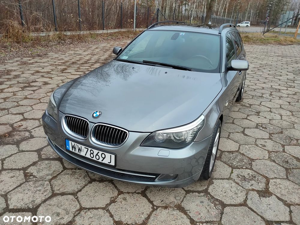BMW Seria 5 530i xDrive - 16