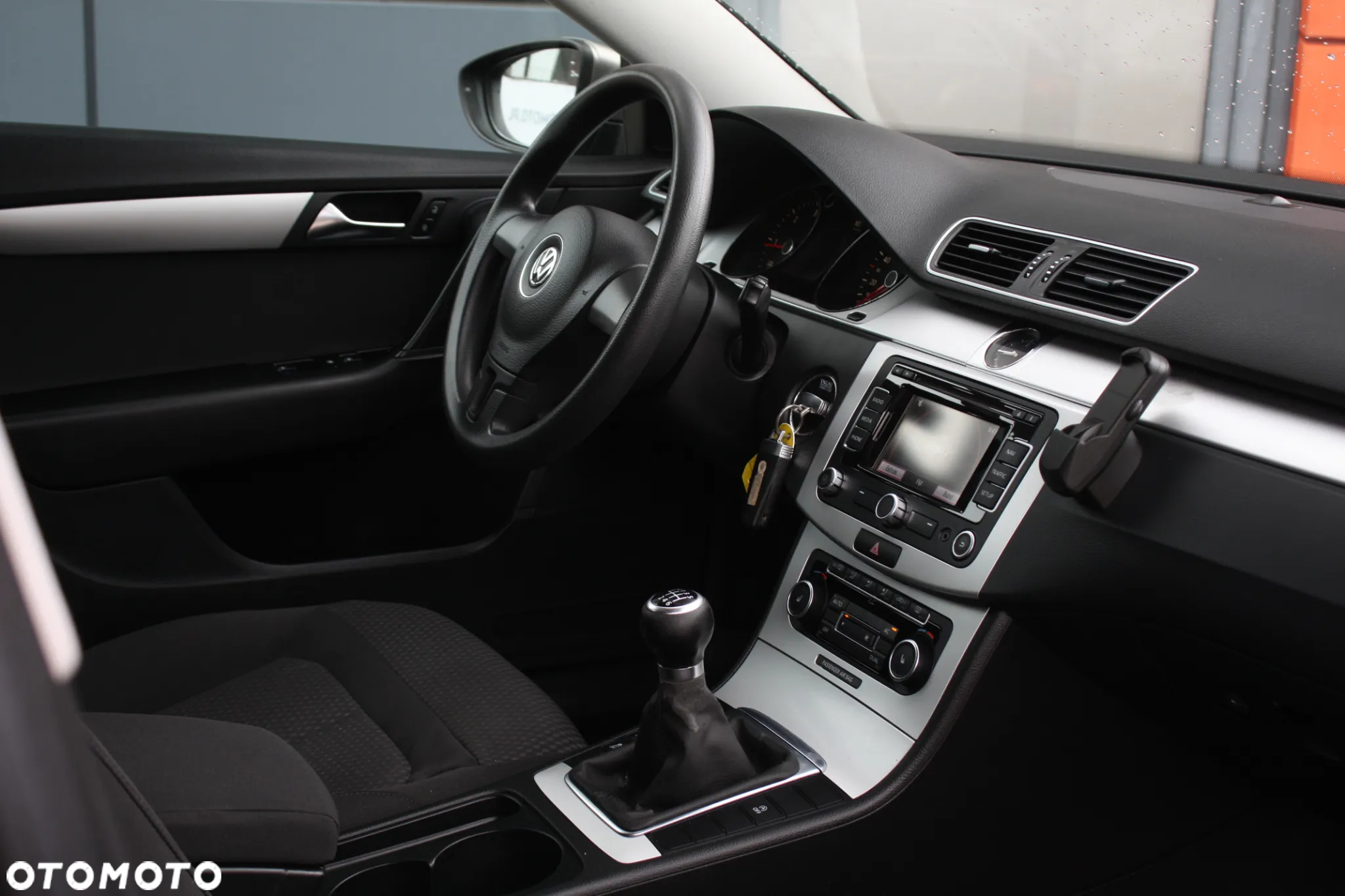 Volkswagen Passat 2.0 TDI Comfortline - 31