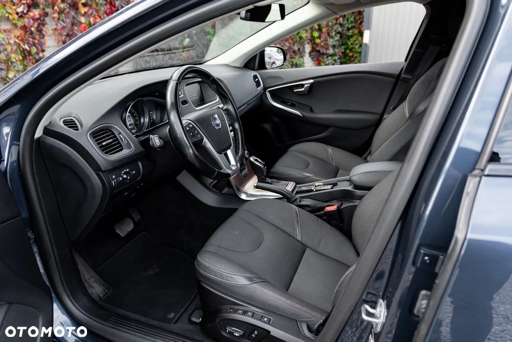 Volvo V40 Cross Country T4 AWD Geartronic Momentum - 17