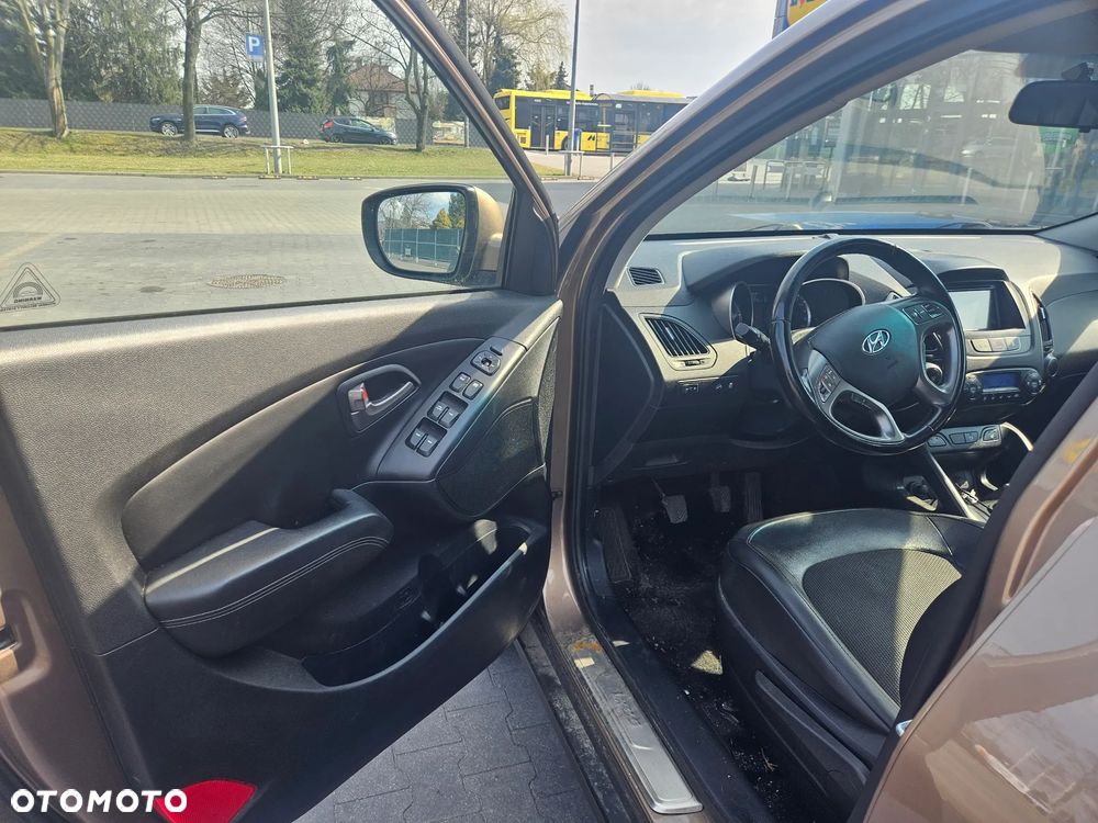 Hyundai ix35 1.7 CRDi 2WD blue Finale Gold - 3