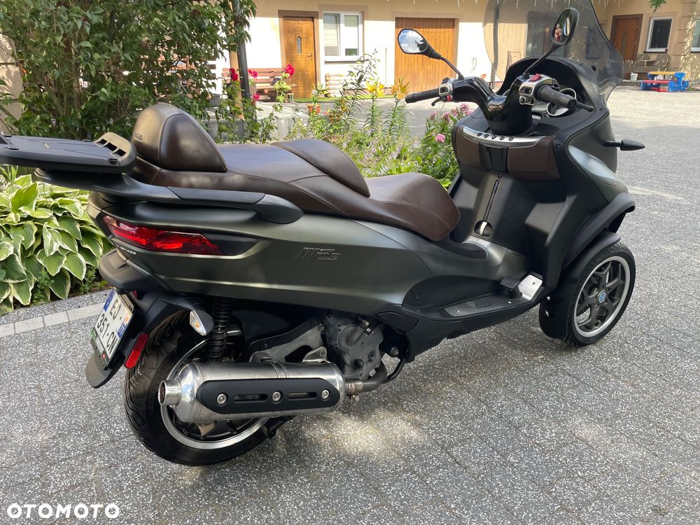 Piaggio MP-3 - 7