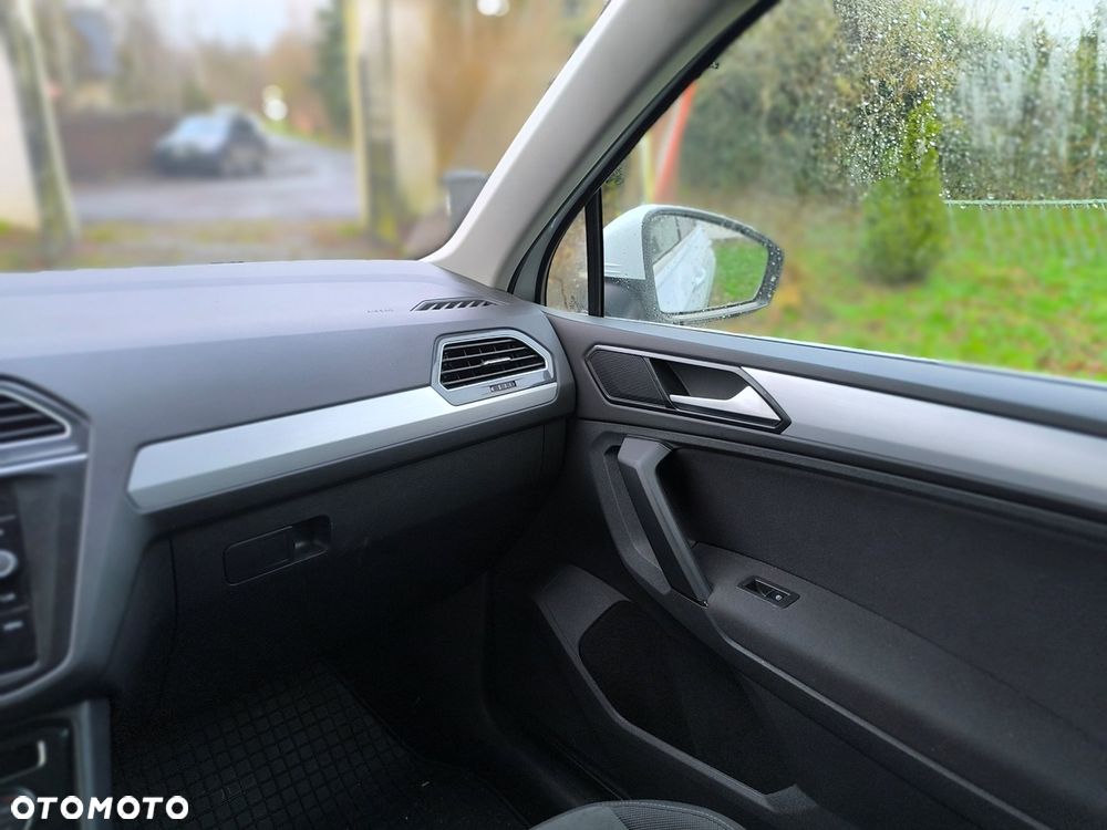 Volkswagen Tiguan - 9