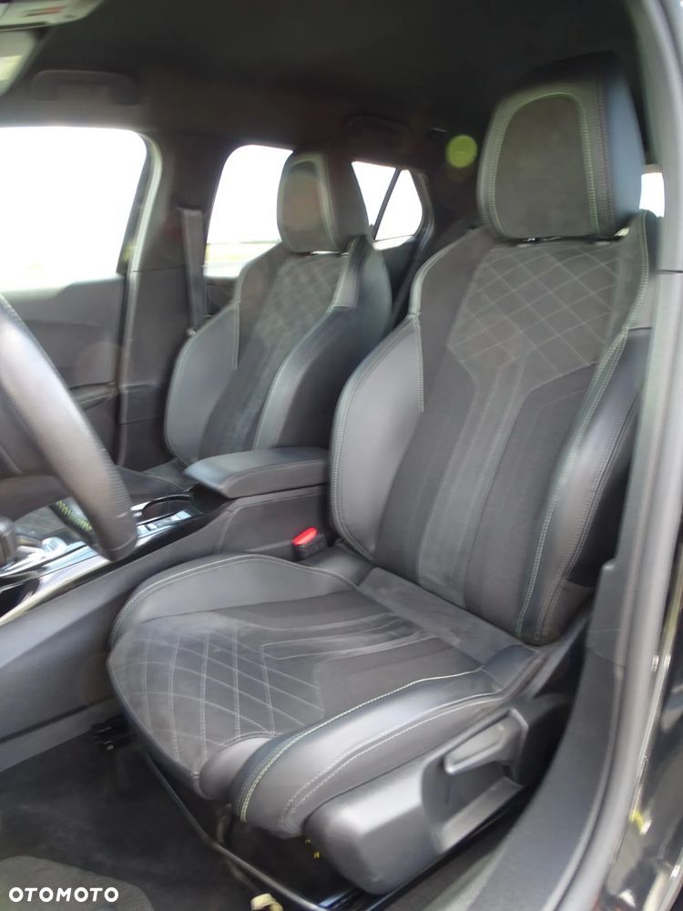 Peugeot 2008 1.2 PureTech GT Pack S&S EAT8 - 28