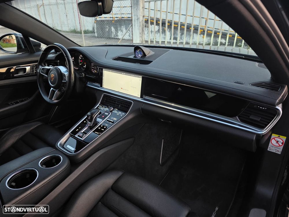 Porsche Panamera 4 E-Hybrid Executive - 33