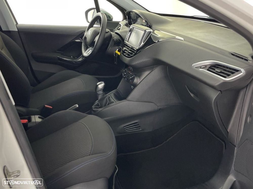 Peugeot 208 1.2 PureTech Active - 21