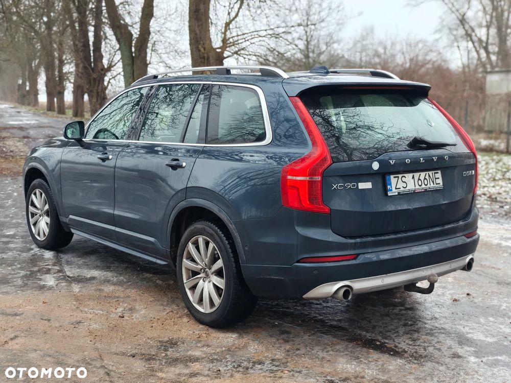 Volvo XC 90 D5 AWD Momentum - 3