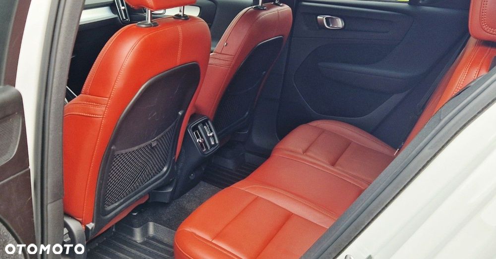 Volvo XC 40 - 36