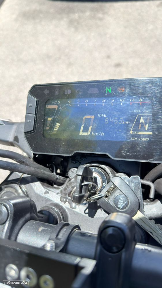 Honda CB R - 2