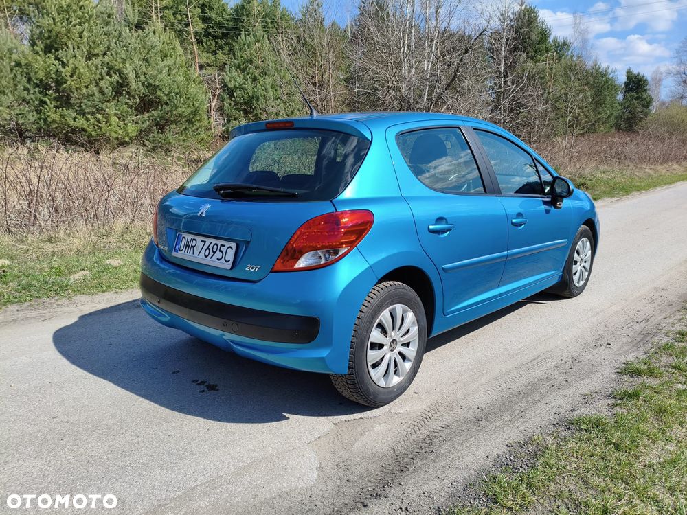 Peugeot 207 - 2