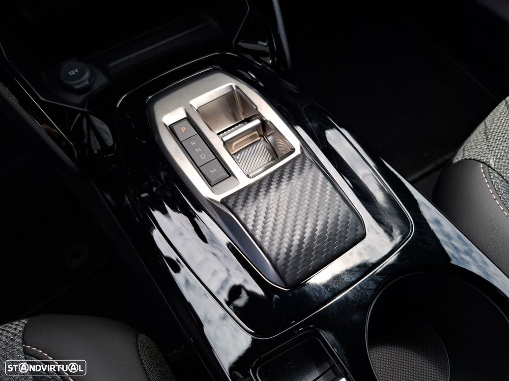 Peugeot 2008 1.2 Hybrid Allure e-DCS6 - 18