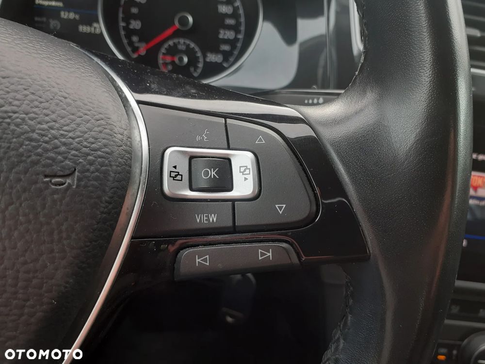 Volkswagen Golf 1.5 TSI BMT Comfortline - 13