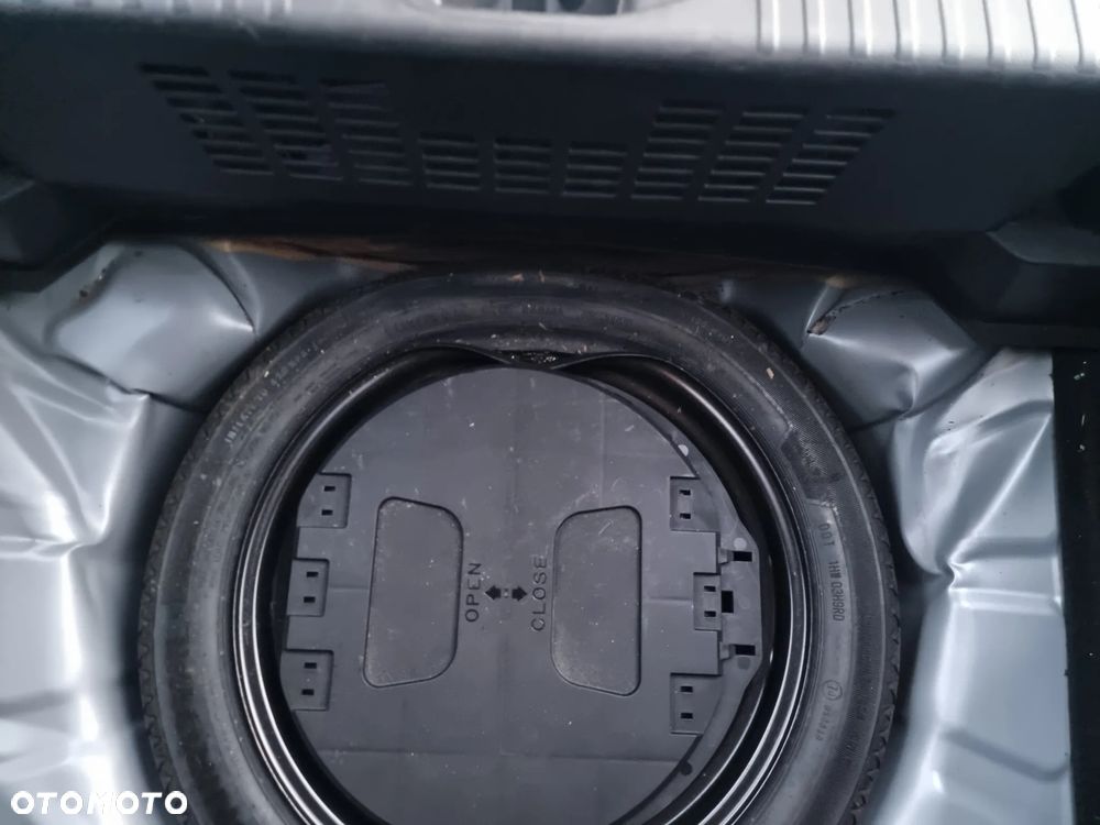 Renault Clio BLUE dCi 85 EXPERIENCE - 31