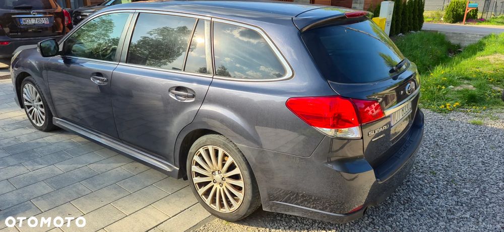 Subaru Legacy 2.5i Comfort Navi - 2