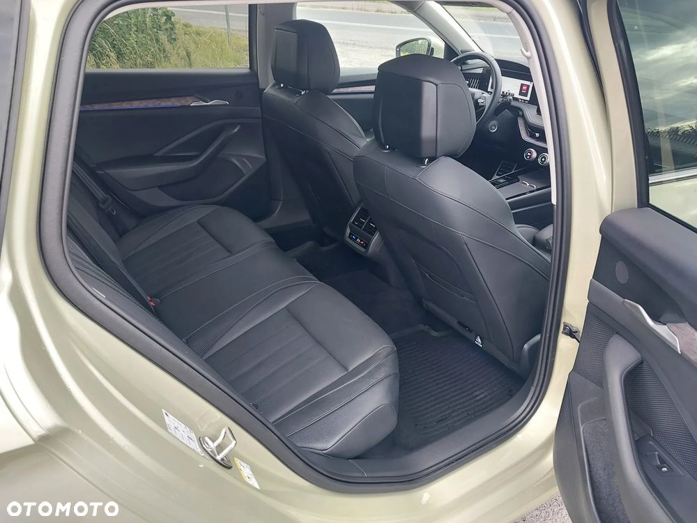 Skoda Superb 2.0 TDI SCR 4x4 L&K DSG - 27