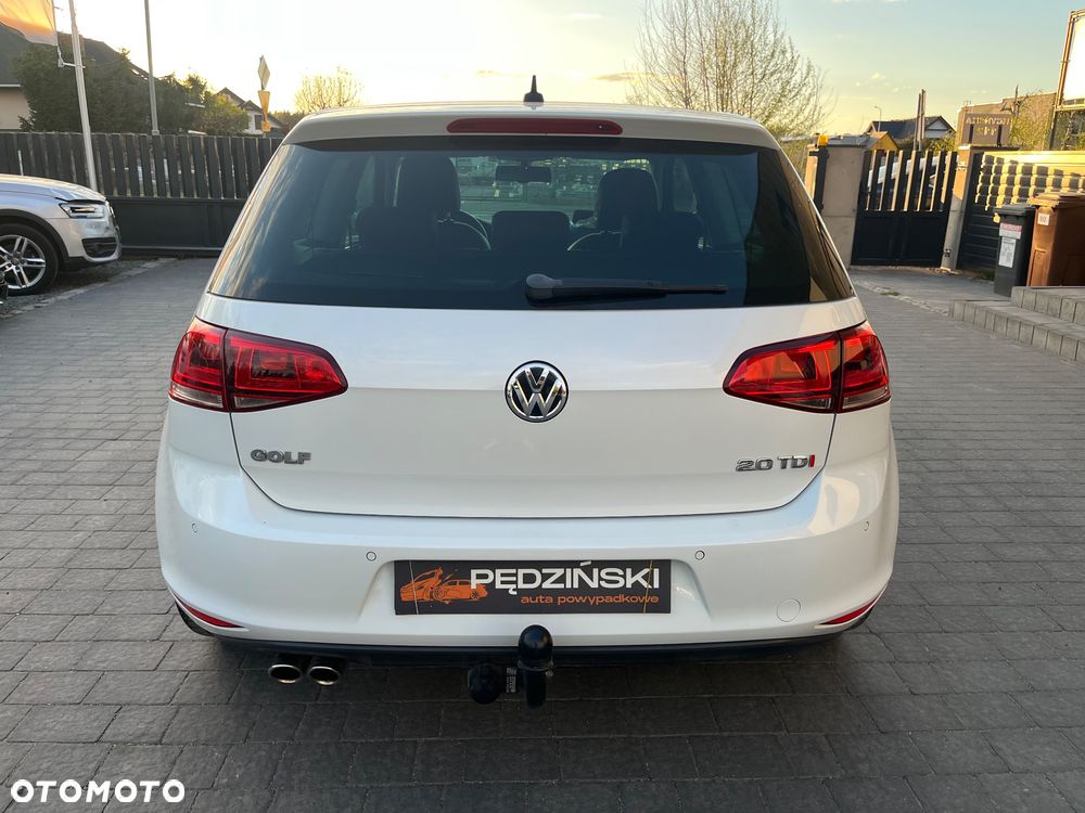 Volkswagen Golf - 5