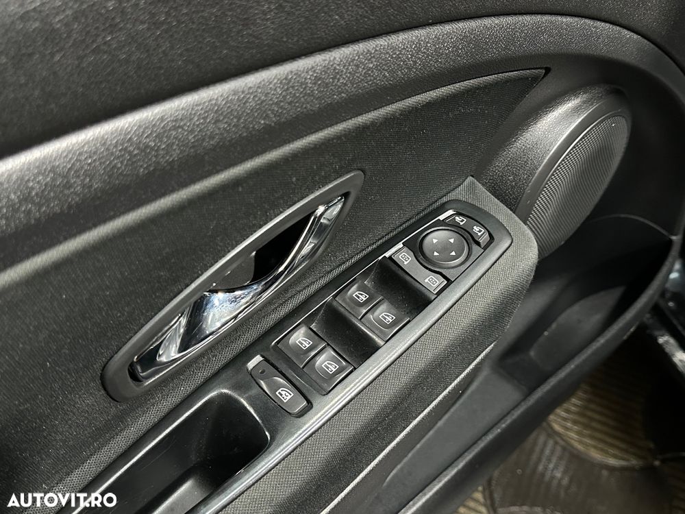 Renault Megane ENERGY dCi 110 GT LINE - 13