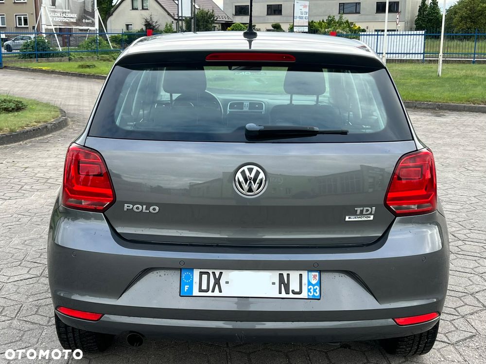Volkswagen Polo 1.4 TDI Blue Motion Technology DSG Lounge - 6