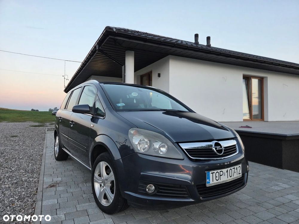 Opel Zafira 1.8 - 3