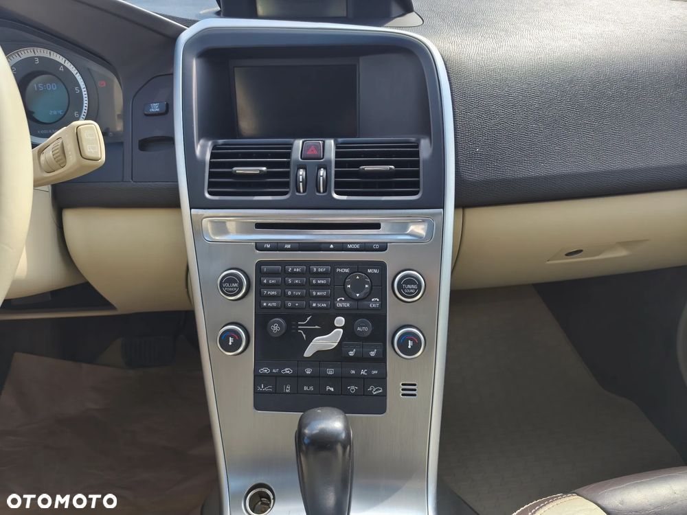 Volvo XC 60 2.4D AWD Summum - 23