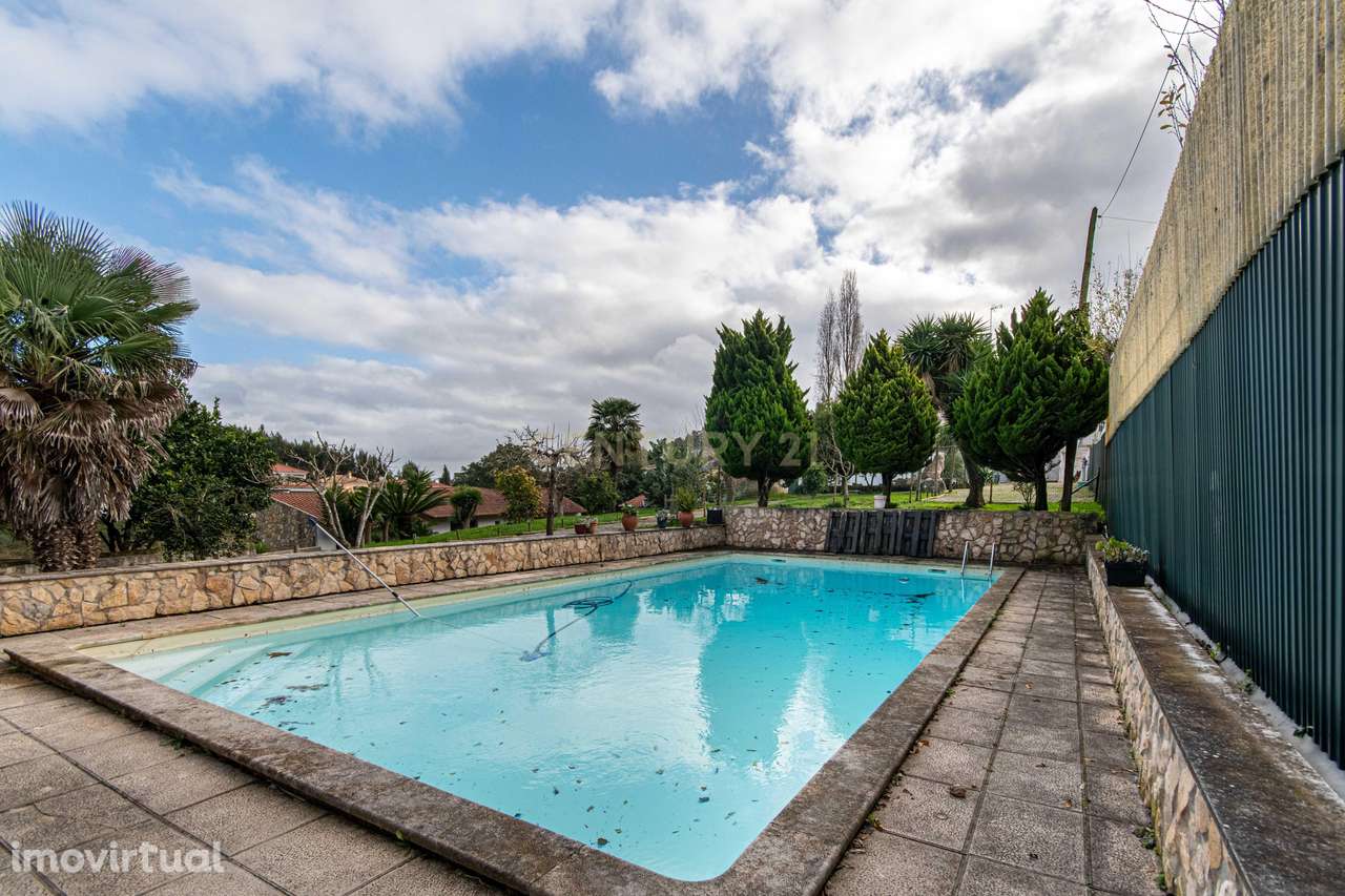 Moradia T7 com Picadeiro e Piscina | Lote 3.479 m² | Venda do Pinheiro - Grande imagem: 2/60