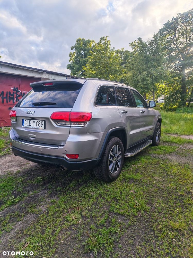 Jeep Grand Cherokee - 4