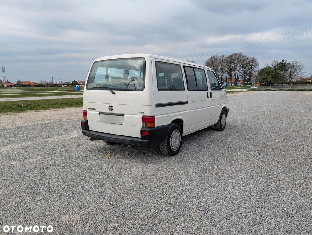Volkswagen Caravelle - 6