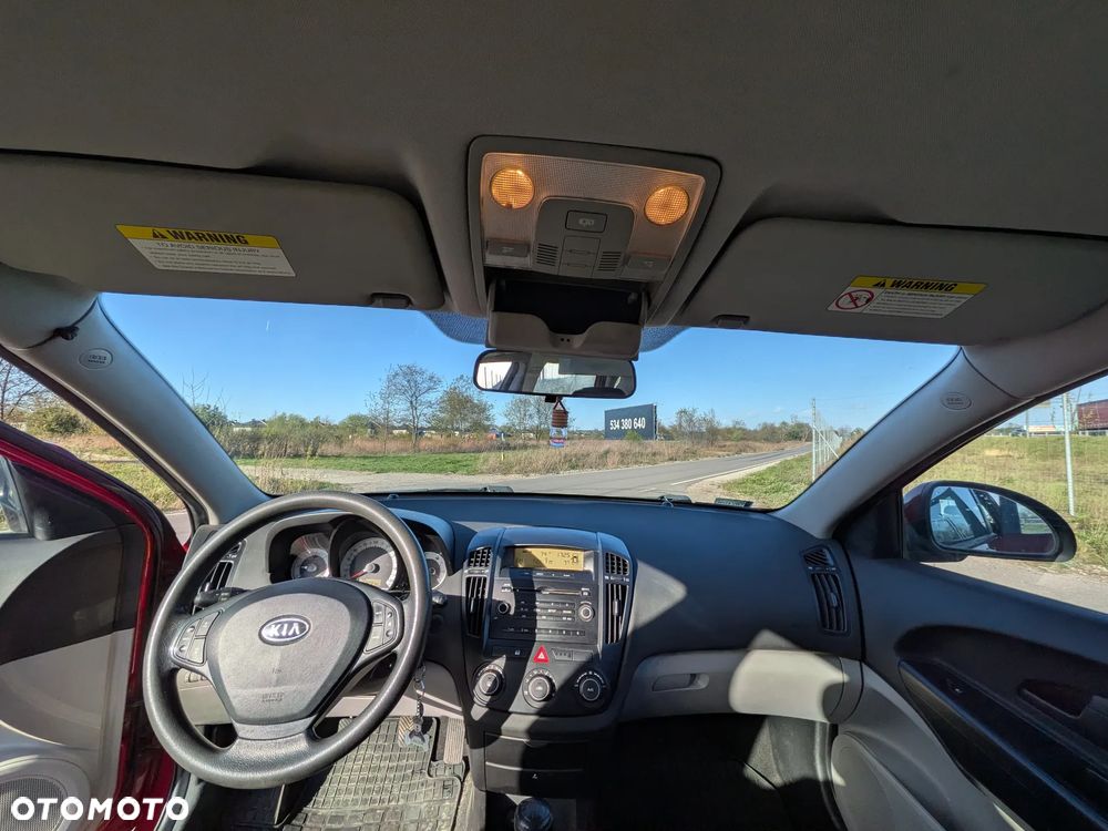 Kia Ceed 1.6 Crdi Comfort - 23