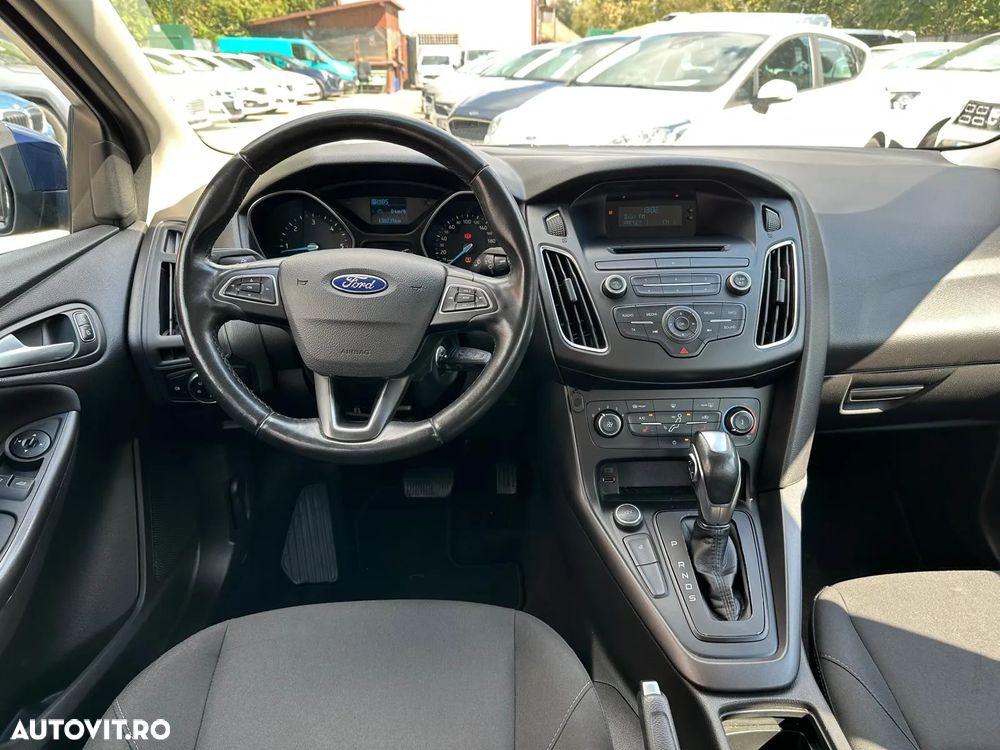 Ford Focus 1.5 TDCi Powershift Titanium - 22