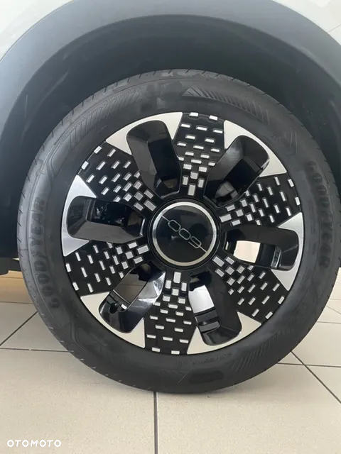 Fiat 600 1.2 Turbo Hybrid La Prima eDCT - 11
