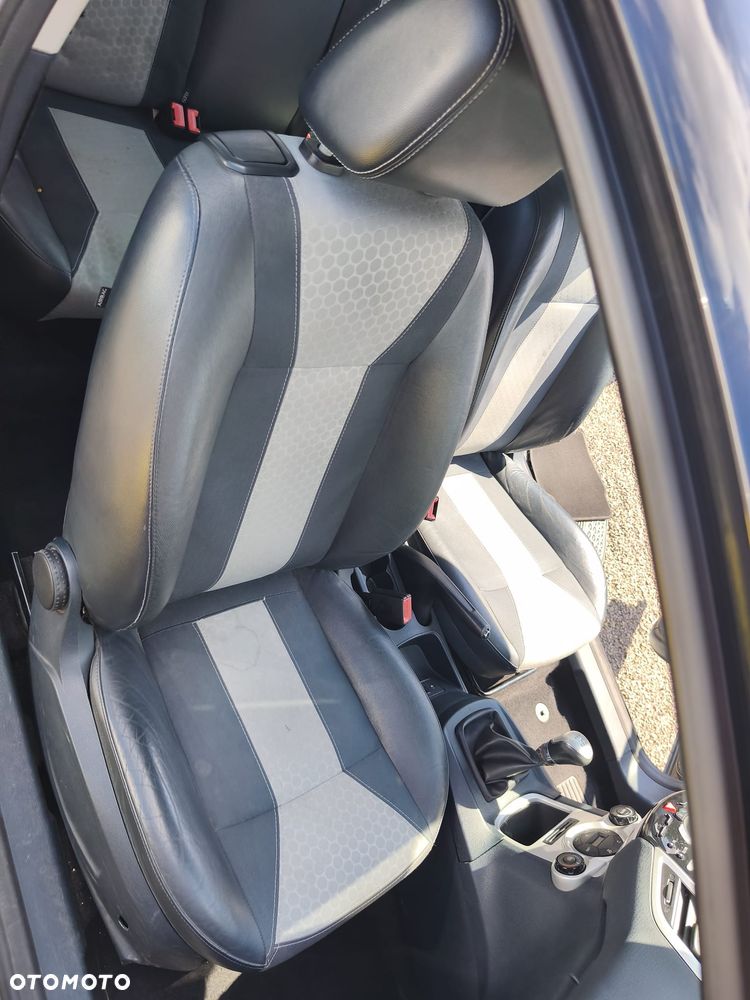 Ford Fiesta 1.4 Trend - 12