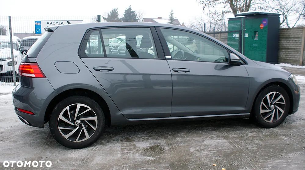 Volkswagen Golf - 3