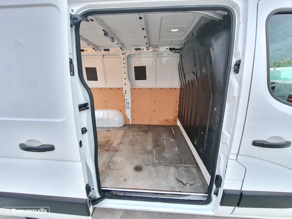 Renault Master 2.3Dci L1H1 *Ac/ Sensores/ com IVA DEDUTÍVEL - 39