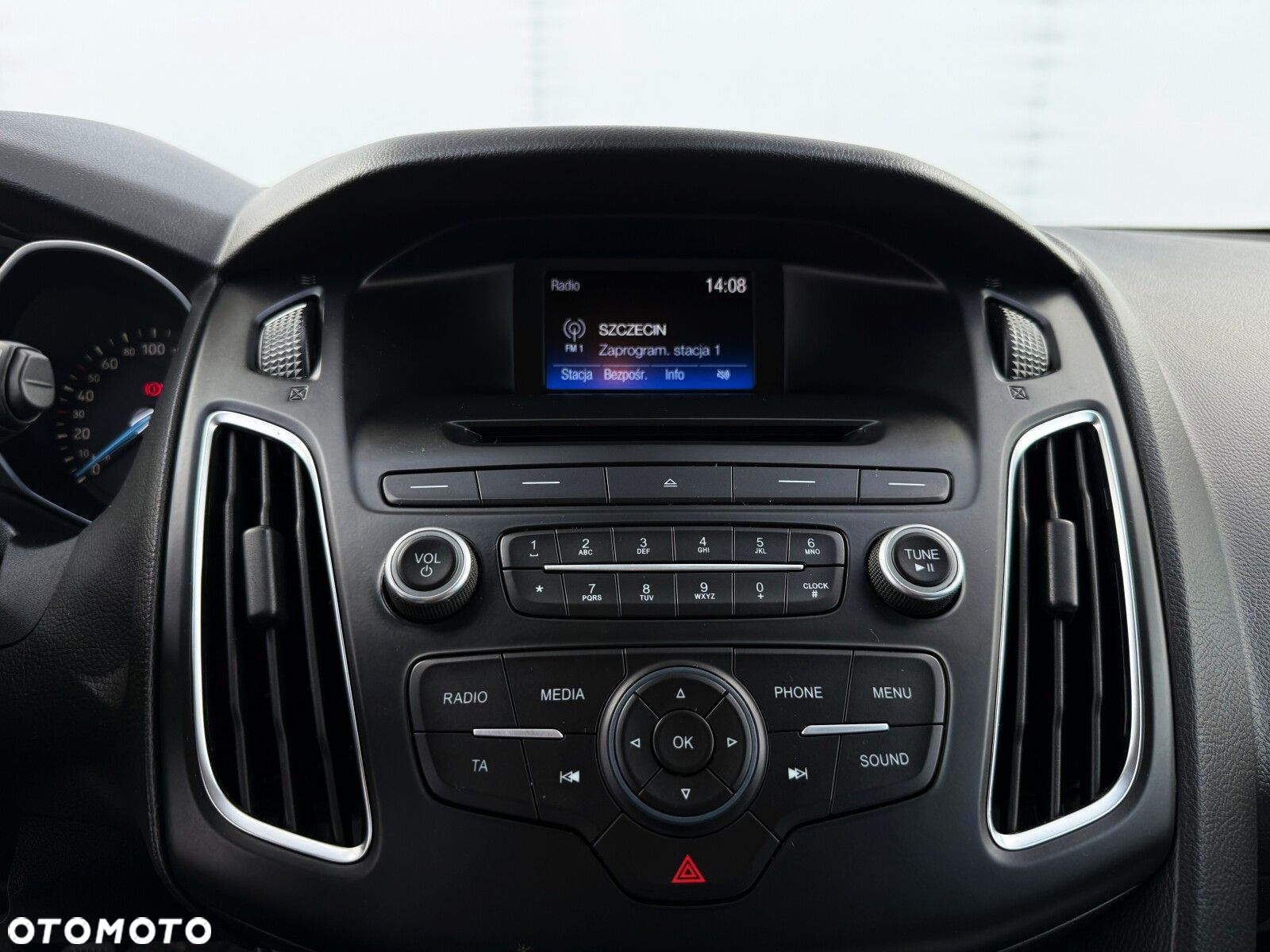 Ford Focus 1.0 EcoBoost Trend ASS - 10
