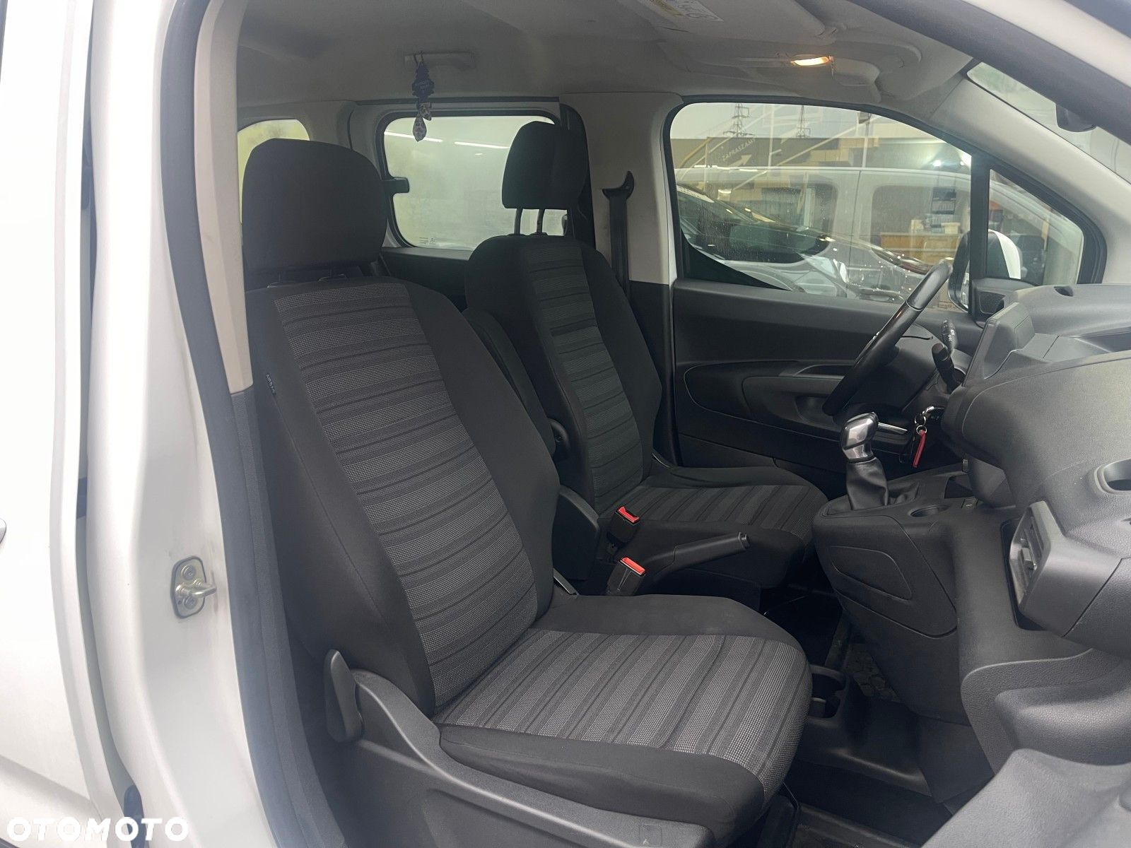 Opel Combo - 16