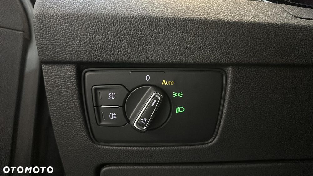 Volkswagen Passat 1.5 TSI EVO Business DSG - 32