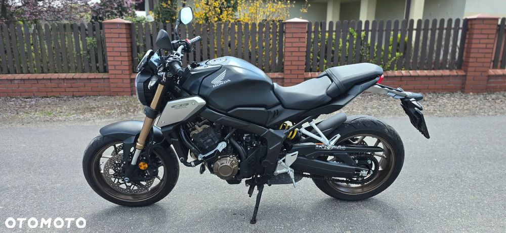 Honda CB - 3