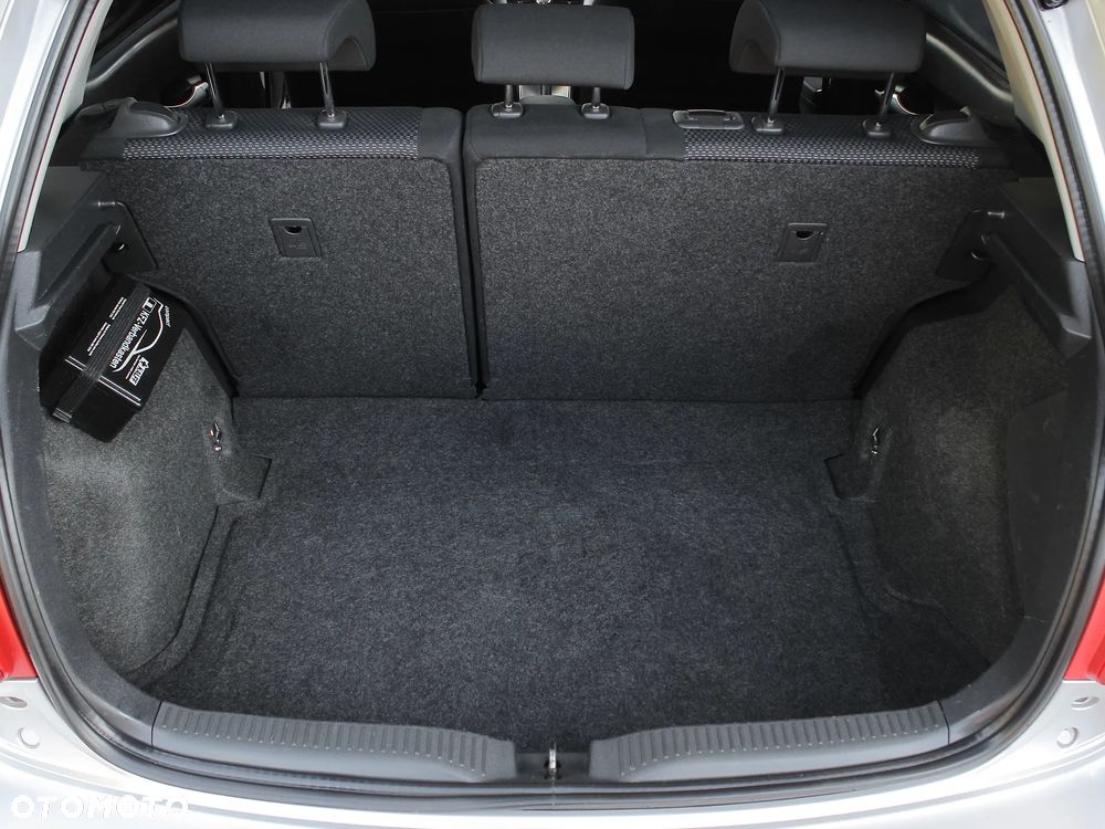 Toyota Auris 1.6 Life+ - 26