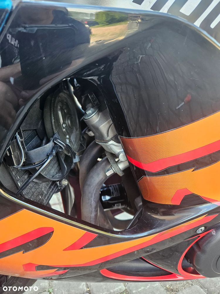 Honda CBR - 9