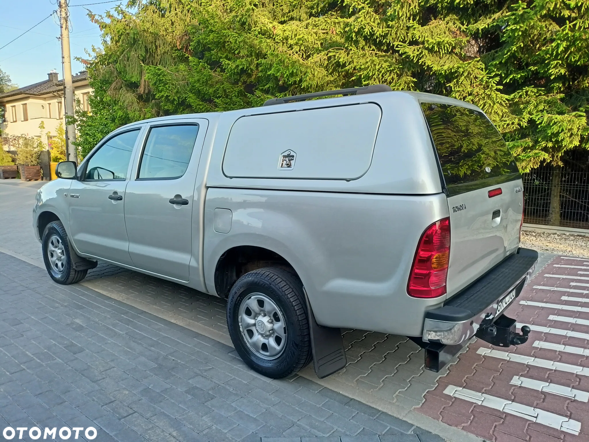 Toyota Hilux 2.5 D-4D DLX - 4