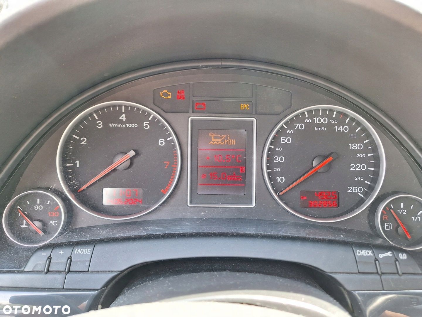 AUDI A4 B6 8E 8E2 8E5 2000-2004 DESKA LICZNIK ZEGARY FIS MANUAL BENZYNA ALT - 1