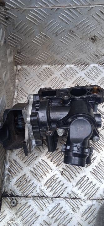 Termostat pompa wody Audi A4 B8 1.8TFSI  06H121026DN - 2