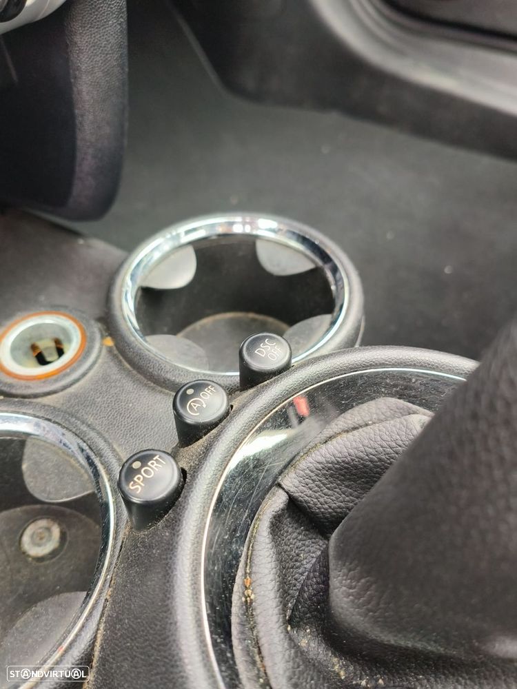 MINI 3 Portas One D - 16