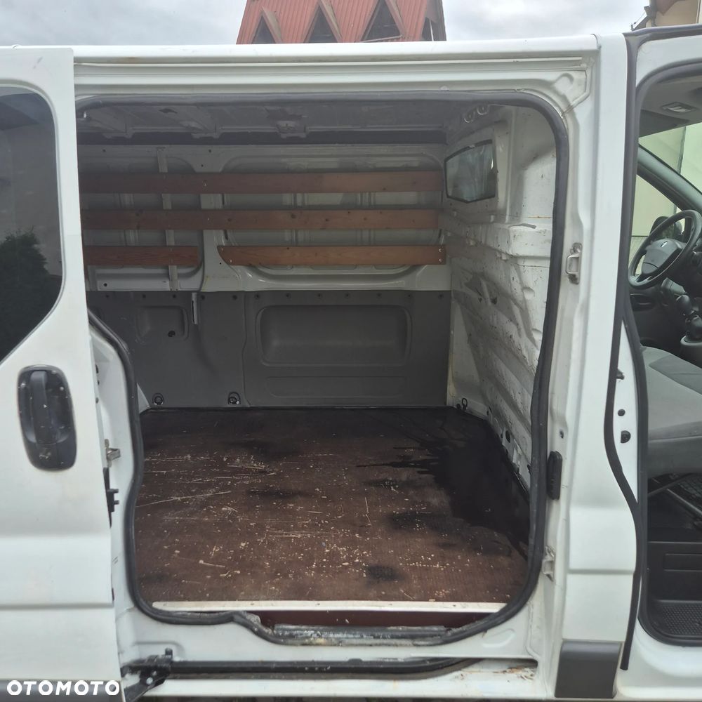 Renault Trafic - 11