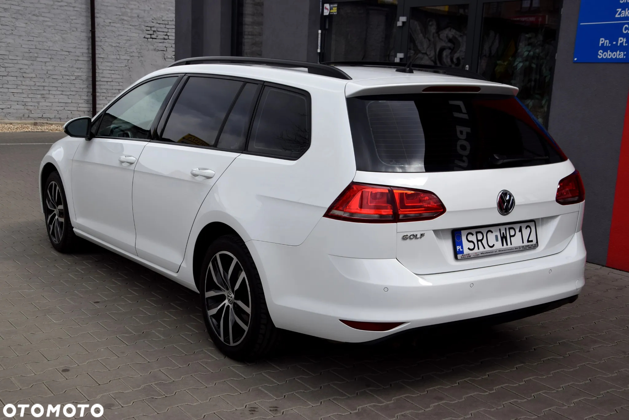 Volkswagen Golf - 8
