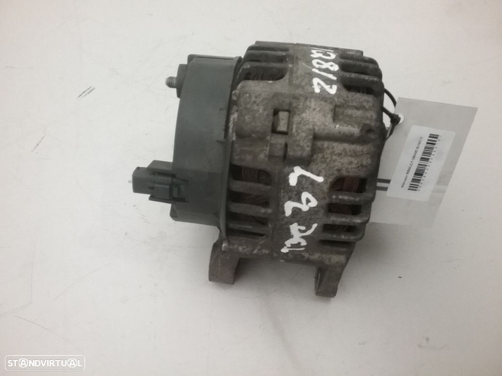 Alternador Usado RENAULT GRAND SCENIC II 1.9 dCi | 05.05 - 01.09 REF. SG12B098 2... - 2