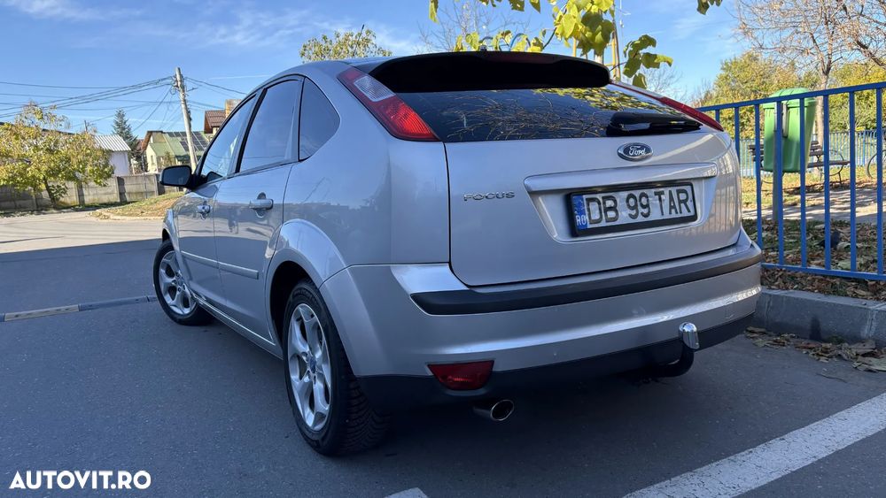 Ford Focus 1.6i Trend - 2