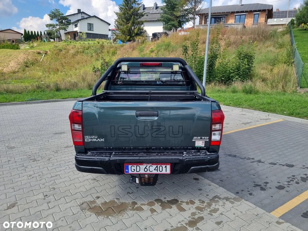 Isuzu D-Max 2.5 DC LS - 8